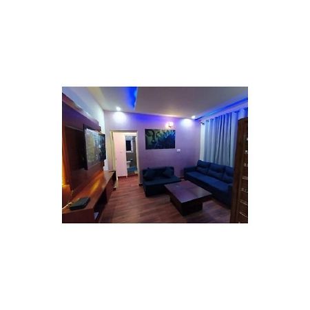Deluxe Homestay Apartments With Kitchen In שימלה מראה חיצוני תמונה