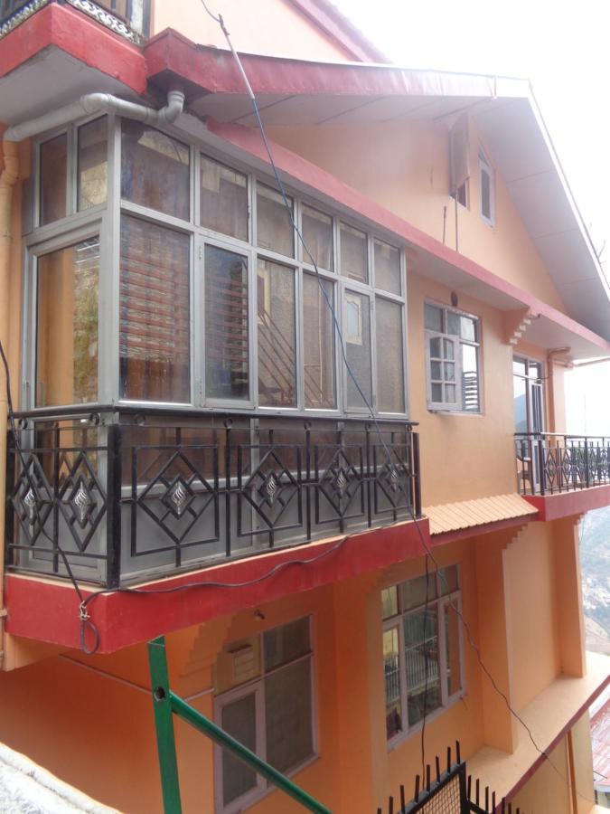 Deluxe Homestay Apartments With Kitchen In שימלה מראה חיצוני תמונה